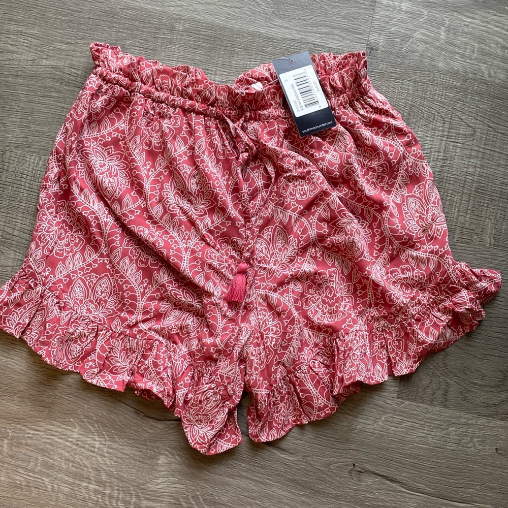 Bandana Print Ruffle shorts